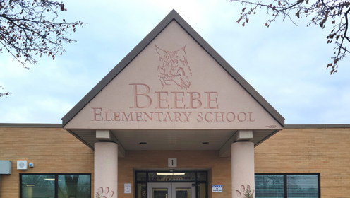 Beebe Sign with text "Welcome New & Returning Bobcats! Here's to a Great Year"
